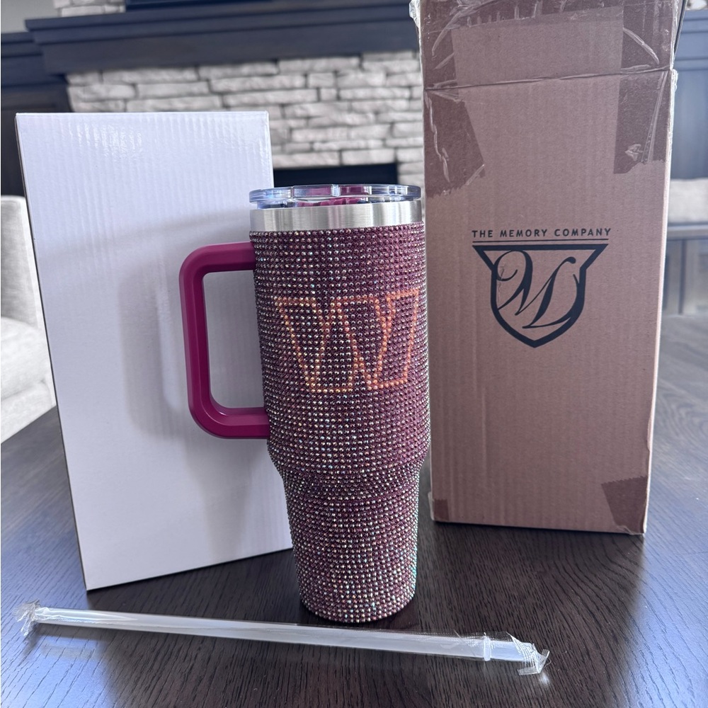 Brand New Washington CommandersThe Memory Company Rhinestone Tumbler with Handle